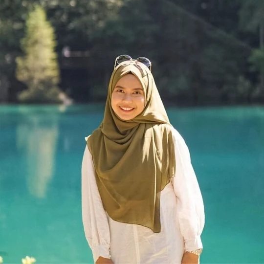 Tutor Cetta German Yulia Nugrah Heni